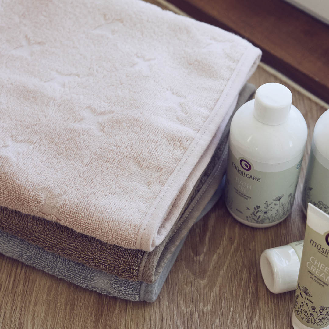 müsli Baby towel with hood in organic cotton 70x70 cm Bathrobes & Towels Nightingale 014380306
