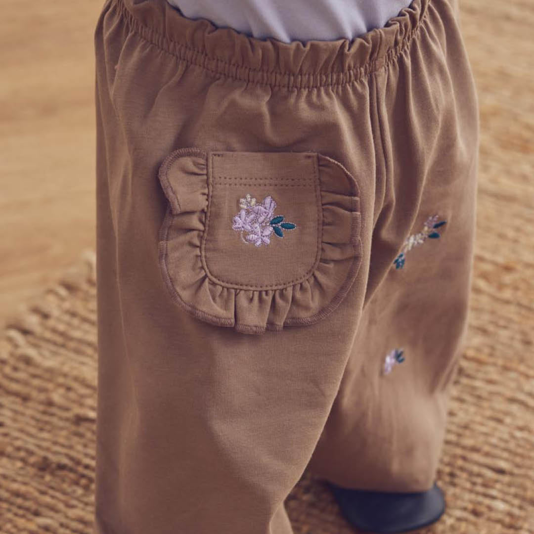 müsli Cottage Frill Pocket Volume Pants Baby Pants Walnut 017080802