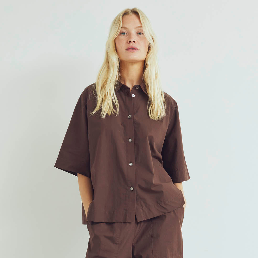 Conservandum POPLIN short shirt S_S Tee French Roast 019101200