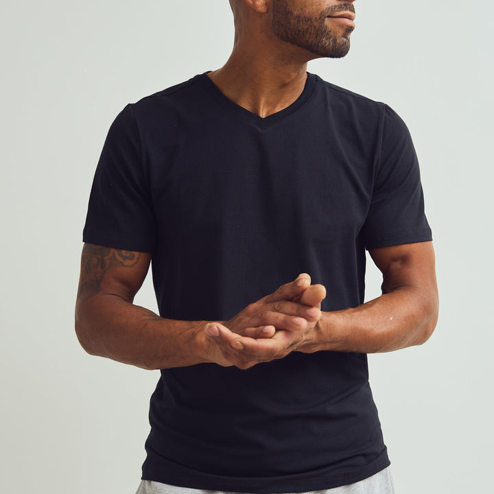 Conservandum V-neck T-shirt S_S Tee Black 019400706