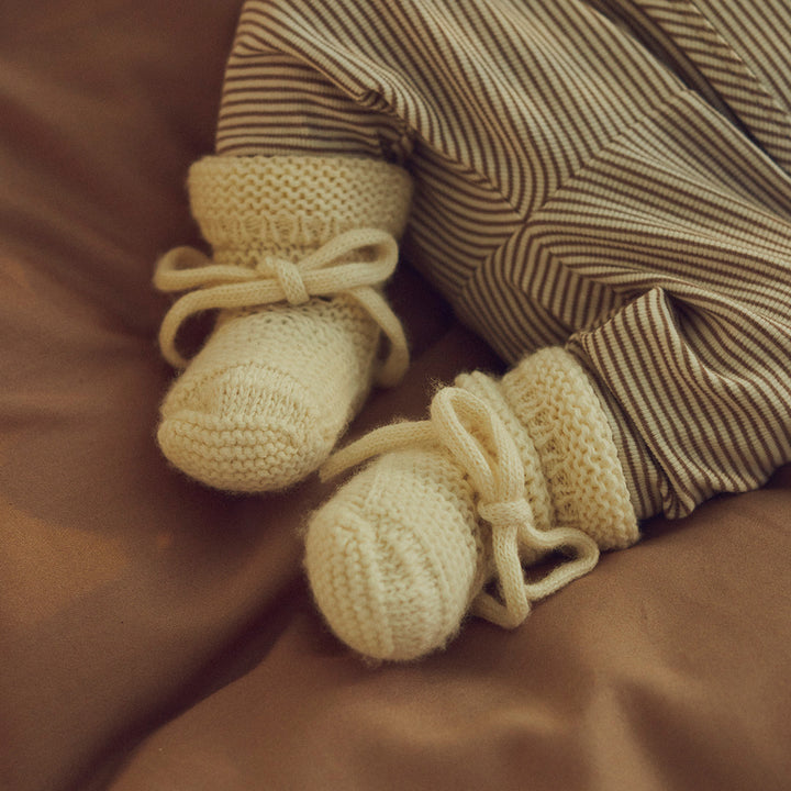 müsli WOOL knit booties Wool Oat 013040401